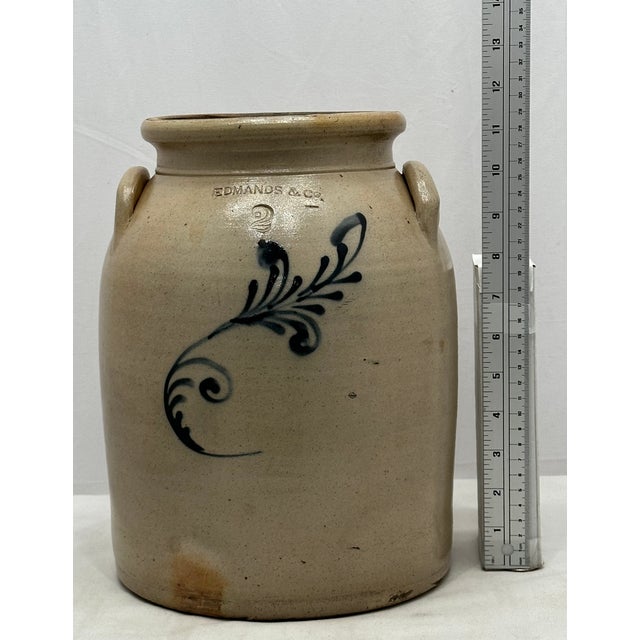 Nice Antique American Blue Decorated 2 Gallon Size Stoneware Butter Churn by Edmonds & Co. Charlestown Massachusetts For Sale - Image 16 of 18