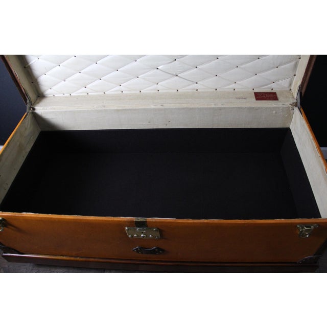 Vintage Orange Trunk from Louis Vuitton, 1905 For Sale - Image 18 of 18