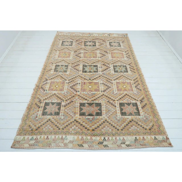 Mid 20th Century Denizli Natural Colored Kilim Rug For Sale - Image 13 of 13