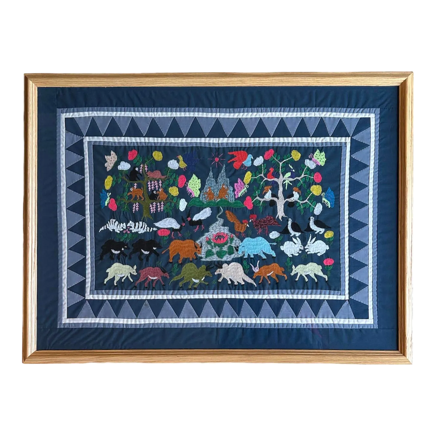 アート・デザイン・音楽 Hmong Story Cloths Hmong Story Cloths – Schifferbooks
