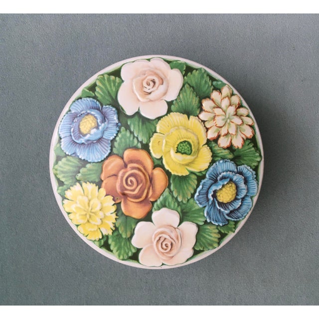 Art Deco Mid 20th Century Blue Floral Round Tin For Sale - Image 3 of 9