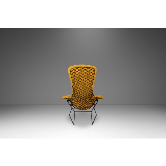 Set of Two (2) Authentic Bird Lounge Chairs W/ Matching Ottomans in Bouclé by Harry Bertoia for Knoll, Usa, C. 1960's For Sale - Image 11 of 18