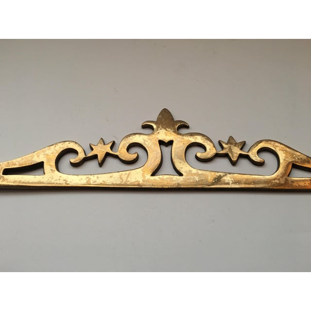 English 1920's Vintage Cast Brass Applique Header For Sale - Image 3 of 5
