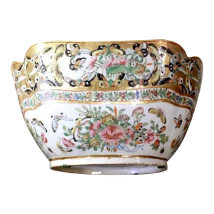 Chinese Export Thousand Butterfly Cut Corner Porcelain Bowl