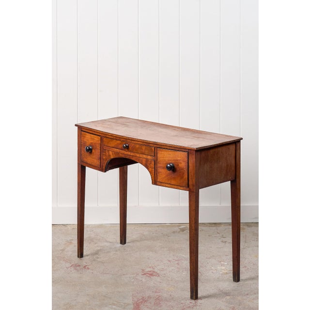 English 19th Century Three Drawer Mahogany Bowfront Dressing Table For Sale - Image 3 of 13