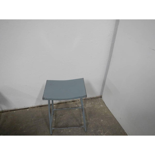 Gray Iron Stool, 1970, in Good conditions. Designed 1970 to 1979