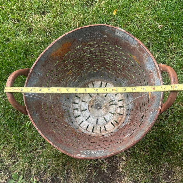 Vintage Olive/Harvest Bucket For Sale - Image 13 of 13