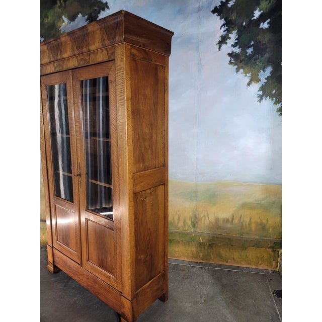 Louis Philippe Walnut Bookcase in Glass For Sale - Image 6 of 12