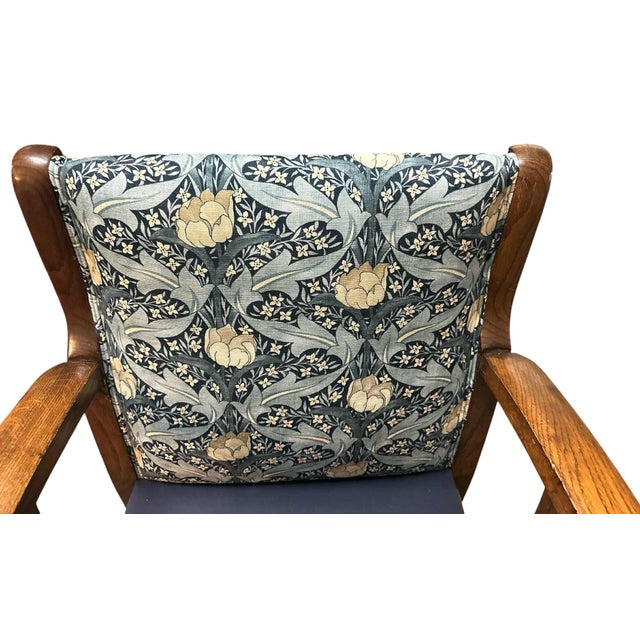 Liberty & Co. Late 19th Century Liberty & Co. Attributed Oak Rocking Chair With New G. P. & J. Baker Indigo and Ivory Linen and Indigo Leather For Sale - Image 4 of 7