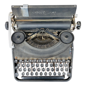 1930s Underwood Noiseless 77 Portable Typewriter