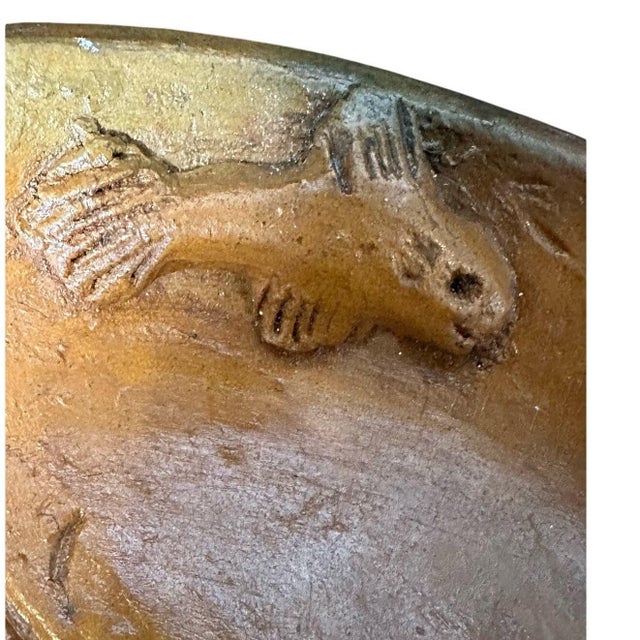2007 Belize Art Pottery Bowl Raised Relief Shrimp Prawn Handmade Artist Signed 8" For Sale - Image 10 of 11