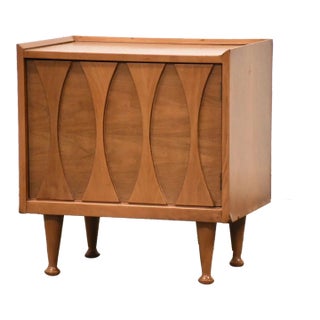 1960s Mid Century Modern Walnut Nightstand For Sale