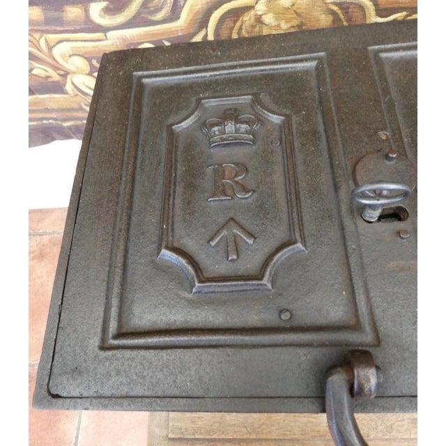 Antique Victorian Cast Iron Military Revenue Chest, 1860 For Sale - Image 4 of 17