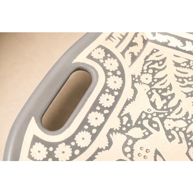 Large "Hummingbird" Decorative Tray, Lacquered Wood, Ensamble Artesano, 2024 For Sale - Image 4 of 12