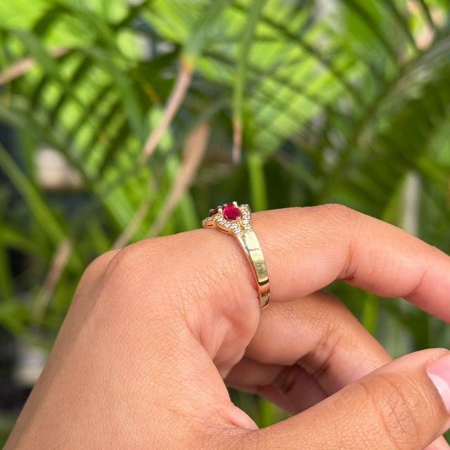 Vintage Inspired Cluster Ruby Diamond Cocktail Ring Size 5 in 14k Yellow Gold For Sale - Image 11 of 16