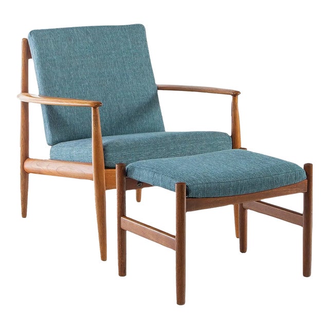 Danish Modern Model 118 Chair by Grete Jalk for France and Sons with Commentary Danish Ottoman, Denmark, 1960's For Sale