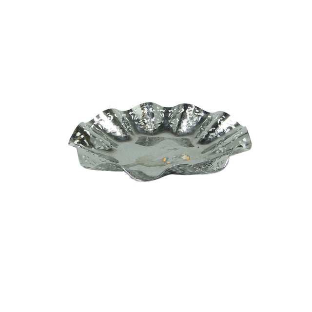 Swedish Art Deco Fruit Bowl, 1890s, in Very Good conditions. Designed 1890 to 1919