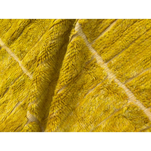 Textile Handwoven Yellow M'rirt Moroccan Rug – Luxury High Pile Wool Carpet 200 X 300 Cm For Sale - Image 7 of 12