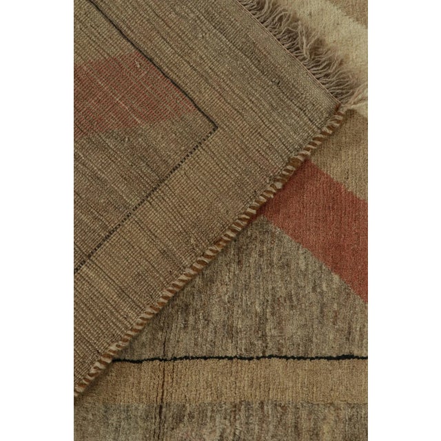 Textile 1950s Vintage Gabbeh Rug in Beige-Brown and Red Chevron Patterns For Sale - Image 7 of 8