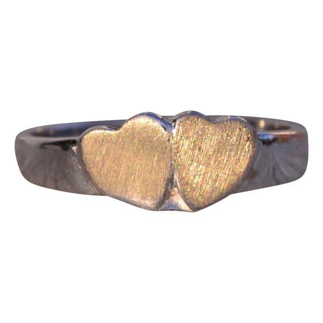 The 59th Street: Engravable Double Heart Signet Ring in White Gold For Sale
