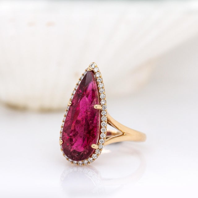 7.75cts Rubellite Tourmaline and Accented Diamond Ring in 14k Solid Yellow Gold For Sale - Image 4 of 7
