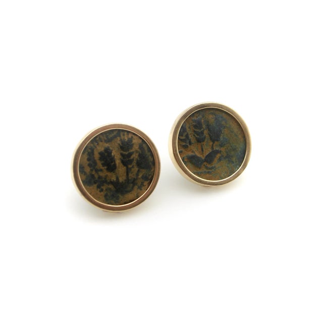 Traditional Antique King Agrippa I Ancient Coin Earrings Set in 14k Gold - 2 Pieces For Sale - Image 3 of 6