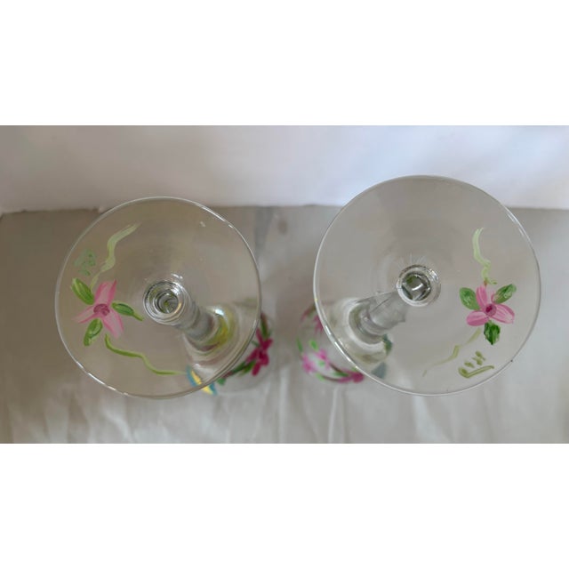 Late 20th Century Vintage Hand-Painted Tropical Parrot & Floral Champagne Flutes - Pair For Sale - Image 5 of 9