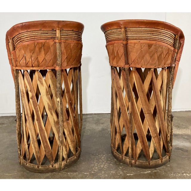 Vintage Mexican Southwest Equipale Leather and Cedar Wood Bar Stools, Pair For Sale In Kansas City - Image 6 of 12