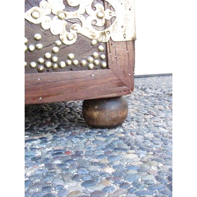 Antique Brass Adorned Zanzibar Trunk For Sale - Image 15 of 18