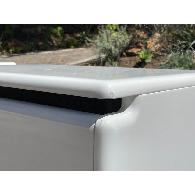 1980s Post Modern White Lacquered Rougier Nightstands - a Pair For Sale - Image 10 of 12