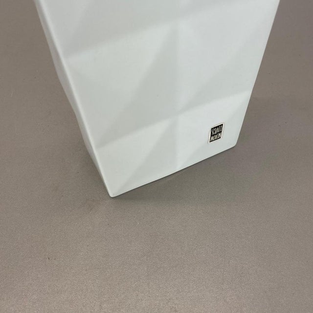 Large Modernist Op Art Vase by Peter Müller for Sgrafo Modern, Germany, 1960s For Sale - Image 9 of 18