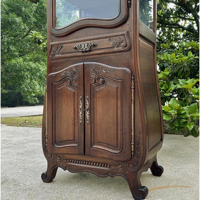 Antique Country French Regence Violin Vitrine ~ Display Cabinet For Sale - Image 12 of 15