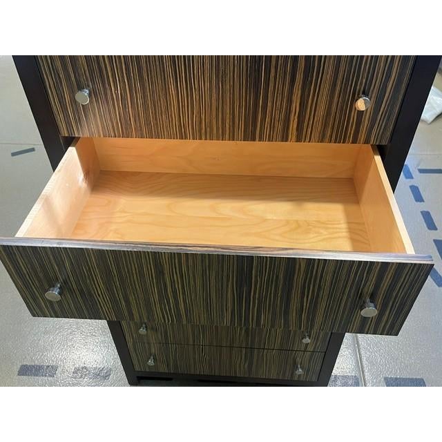 Contemporary Dessin Fournir Gérard Manchester Dresser – Modern Luxury 6‑Drawer Chest For Sale - Image 3 of 5