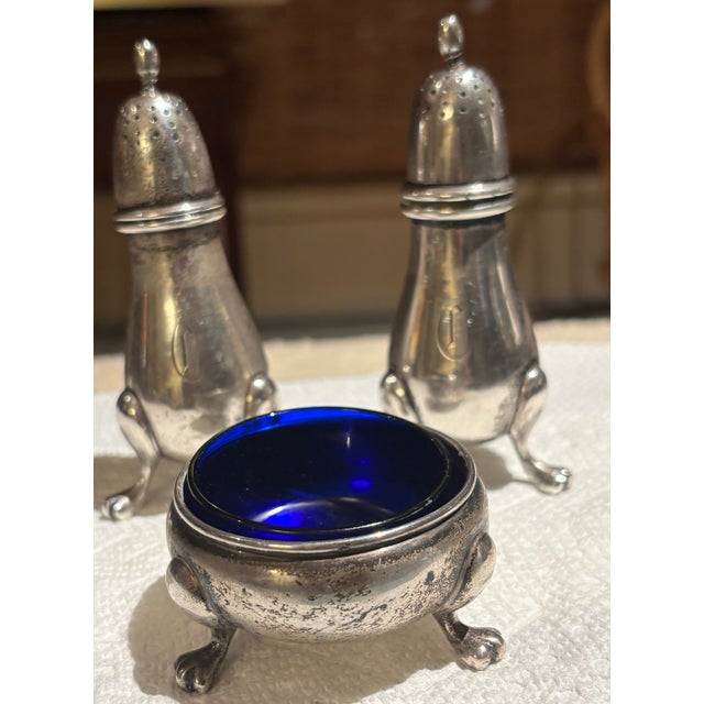 English Antique Sterling Silver Figural Bird Salt & Pepper Shakers With Cobalt Glass Salt Cellar-Phili H. Stevens - 3pcs For Sale - Image 3 of 7