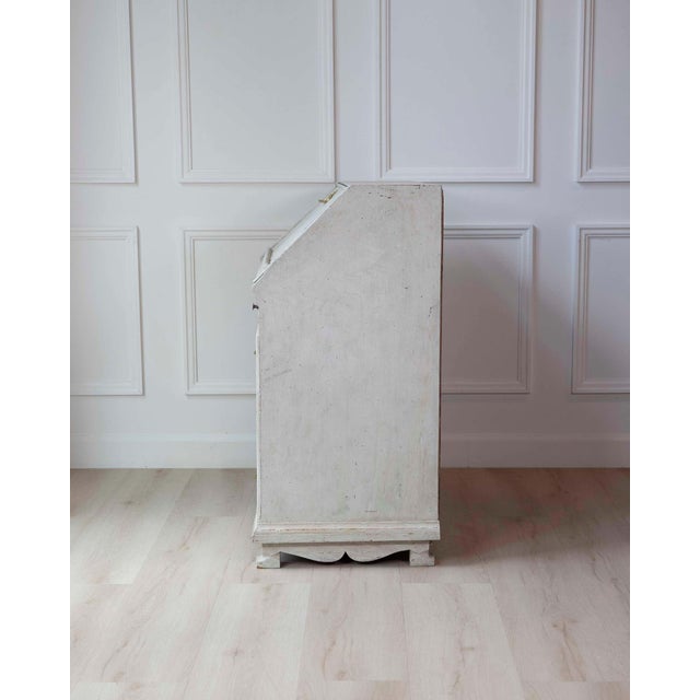 Scandinavian 18th Century Bureau, c.1790 For Sale - Image 9 of 16
