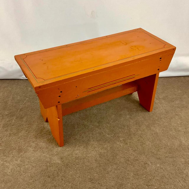 1970s 1970s Vintage Arts & Crafts Farmhouse Folk Art Painted Pine Bench For Sale - Image 5 of 11