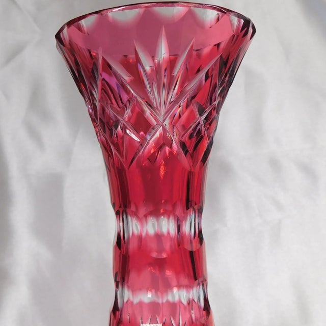 1950s 1950s Pink Cut to Clear Footed Vase For Sale - Image 5 of 7