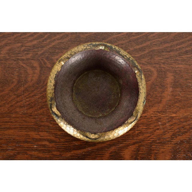 1920s Roycroft Antique Arts & Crafts Brass Over Hammered Copper Bowl, Circa 1920s For Sale - Image 5 of 12