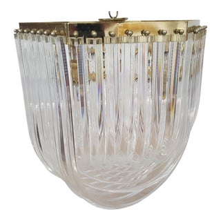 1970's Mid-Century Modern Lucite Ribbon Style Chandelier For Sale