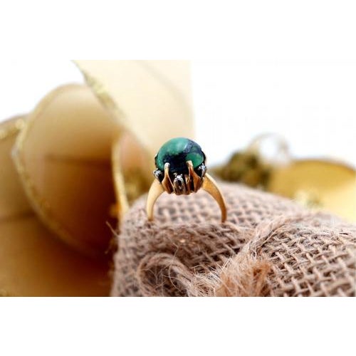 Gold Ring with Diamonds in Brilliant Cut For Sale - Image 6 of 7