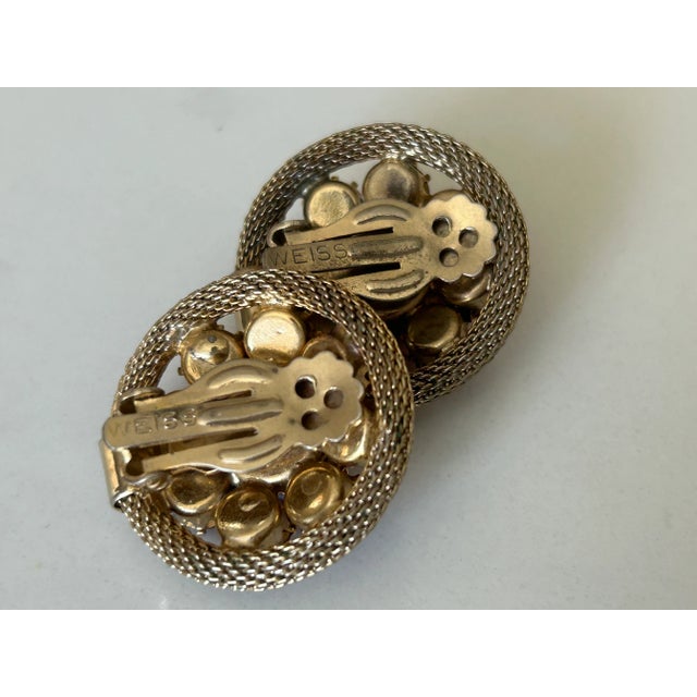 Vintage Weiss Magenta Pink Rhinestone Earrings Gold Tone Rhinestone Cluster Clip-Ons, A Pair For Sale - Image 10 of 14