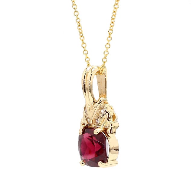 4.02 Carat Cushion Rhodolite Garnet 14k Gold Solitaire Pendant For Sale - Image 4 of 9