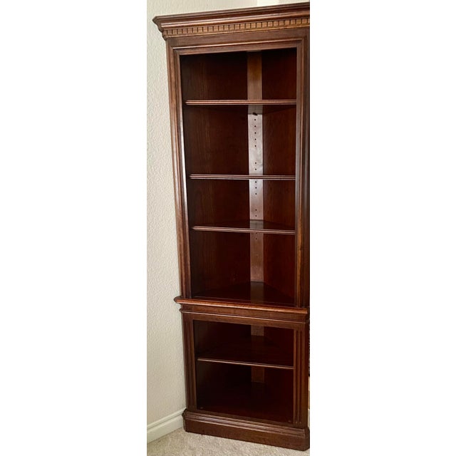 Vintage Pennsylvania House Cherry Neoclassical Style Open Shelving Corner Display Etagere Adjustable Bookshelf. For Sale - Image 11 of 18
