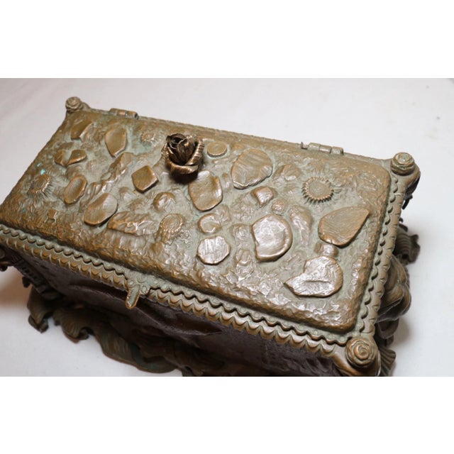 Rare Antique Hand Tooled Ornate Bronze Figural Eagle Lion Casket Dresser Box Jar For Sale In New York - Image 6 of 12