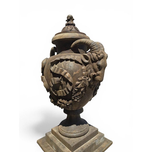 Stone Architectural Stone Urns with Ram Heads, Italy, 1940s, Set of 2 For Sale - Image 7 of 12