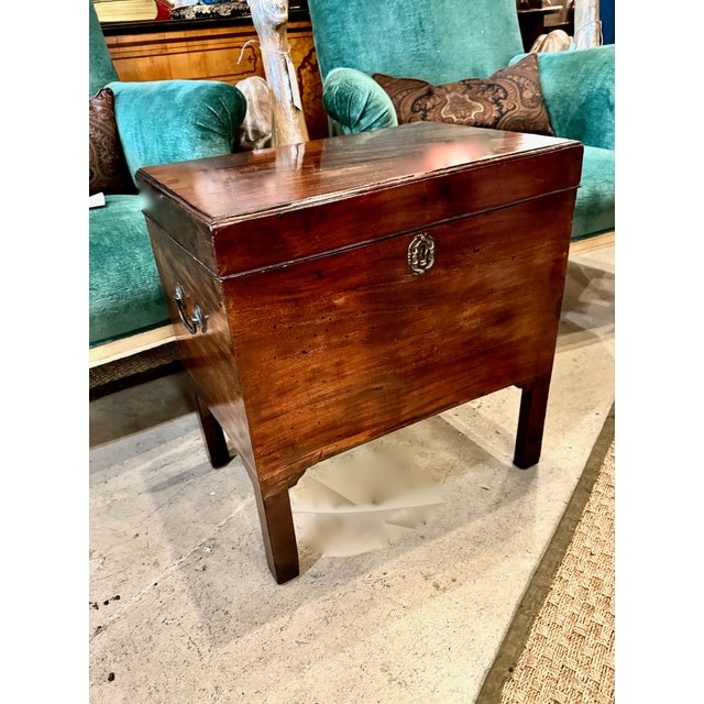 Traditional Regency Mahogany Cellarette or Wine Cooler For Sale - Image 3 of 10