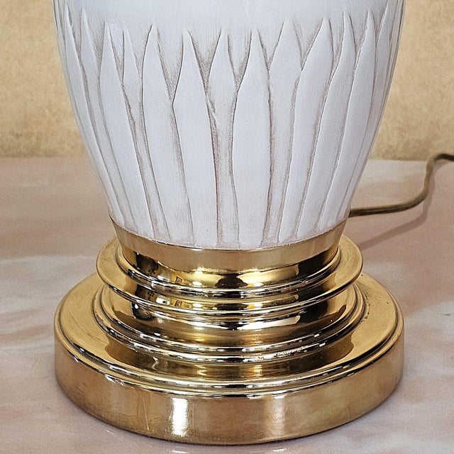 Vintage Ethan Allen Ivory Porcelain & Brass Leaf-Embossed Table Lamp For Sale - Image 11 of 18