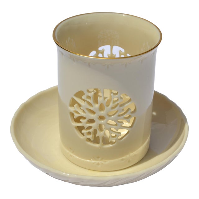 1960s Lenox Votive Snowflake Themed Candle Holder & Underplate Illuminations Collection For Sale