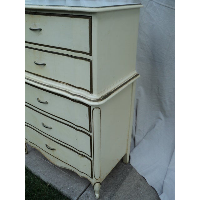 Vintage 1960s-1970s Dixie Furniture French Provincial Chest-on-Chest Highboy Dresser For Sale - Image 14 of 14