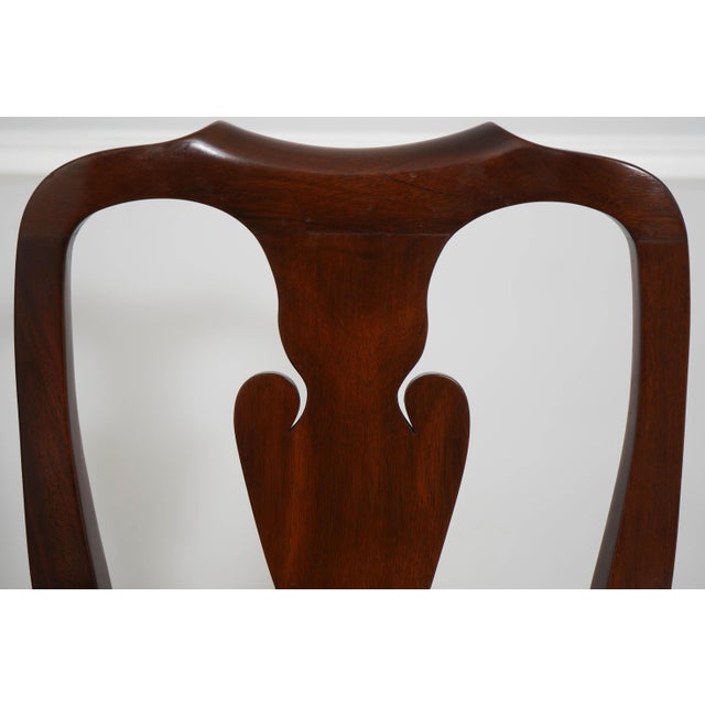 1980s Set of 6 Henkel Harris Mahogany Queen Anne Dining Chairs For Sale - Image 5 of 18